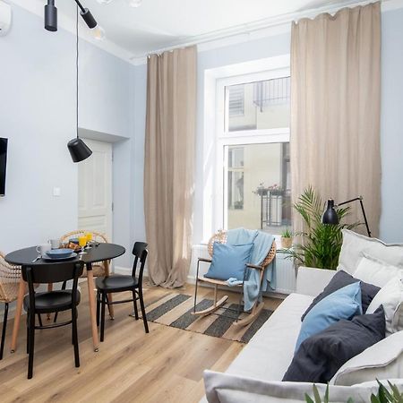 Barbacan Suites - Old Town Apartments - By Upstairs Krakow Exterior photo