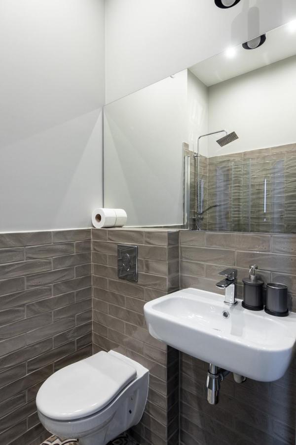 Barbacan Suites - Old Town Apartments - By Upstairs Krakow Exterior photo